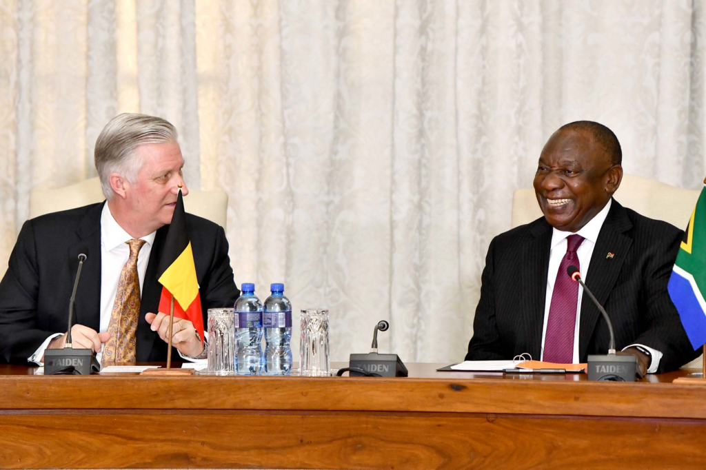 President Ramaphosa chilling with the King of the Belgians at an official event.